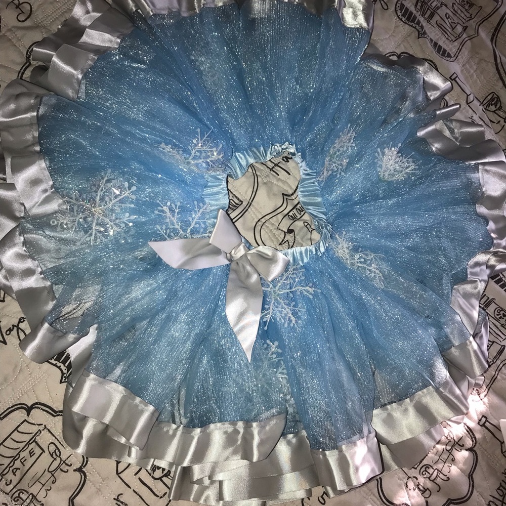 Frozen inspired tutu set - Picture 3 of 5